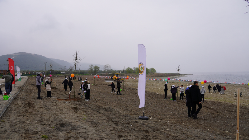Bursa’nın fethinin 700. yılına özel İznik’te fidan dikimi