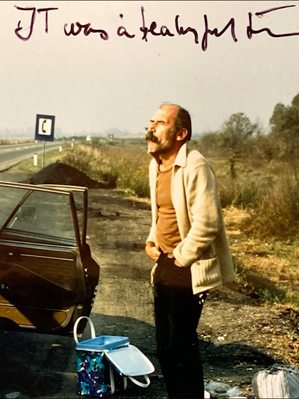 Bölük Pörçük – Bir Tuncel Kurtiz Biyografisi