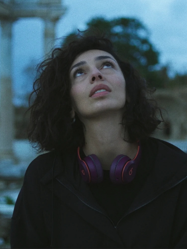 Gündüz Apollon Gece Athena