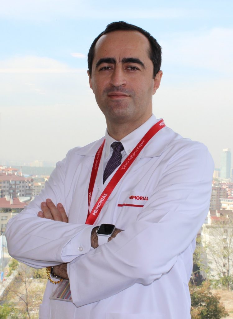 Memorial Ankara Hastanesi Perinatoloji ile Kadın Hastalıkları ve Doğum Bölümü’nden Doç. Dr. Ertuğrul Karahanoğlu